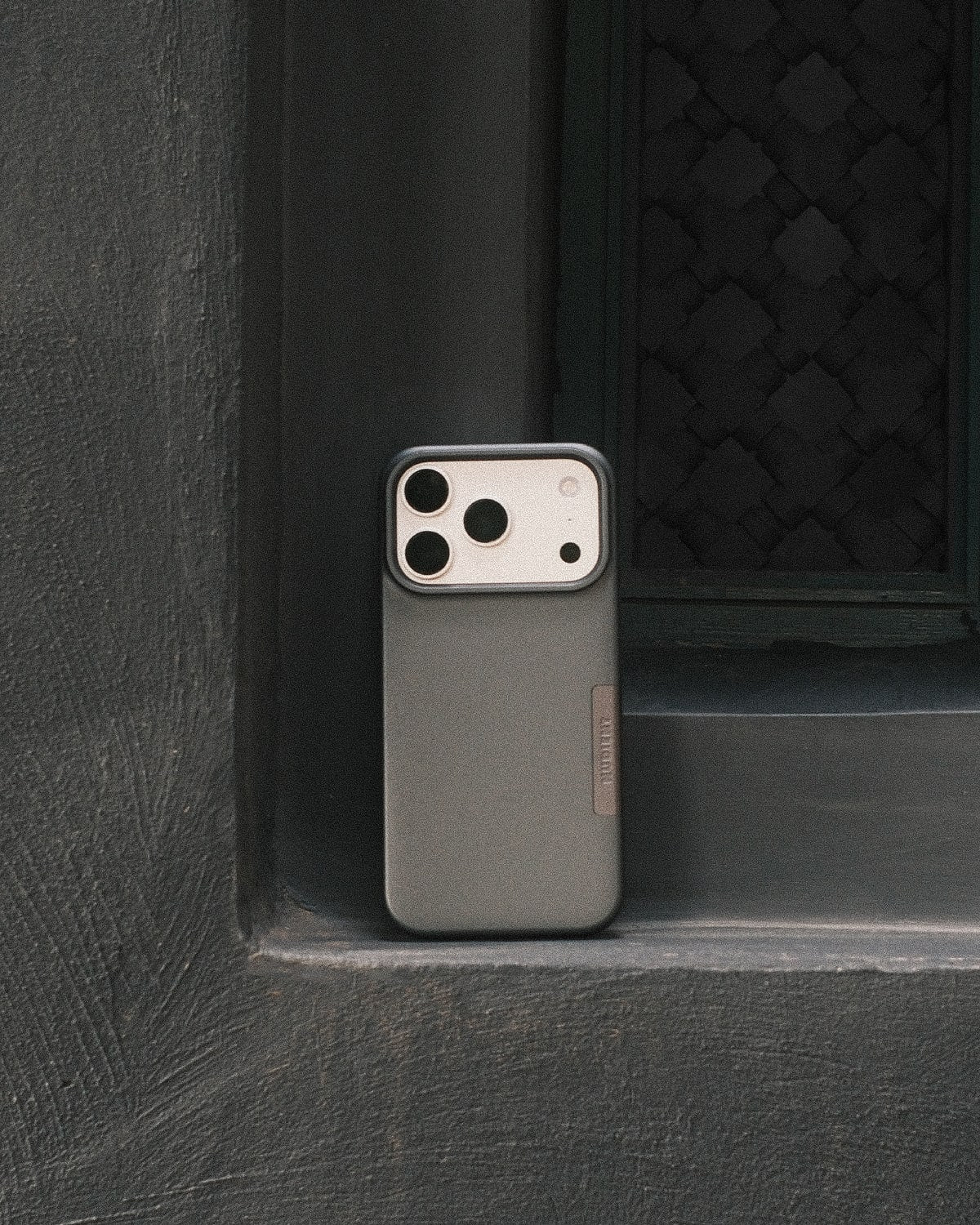 Thin Case - Image 3